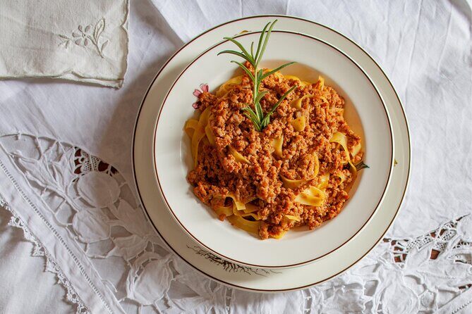 Bolognese Cooking Class with Margherita in the Historic Center - Who Should Book This Experience?