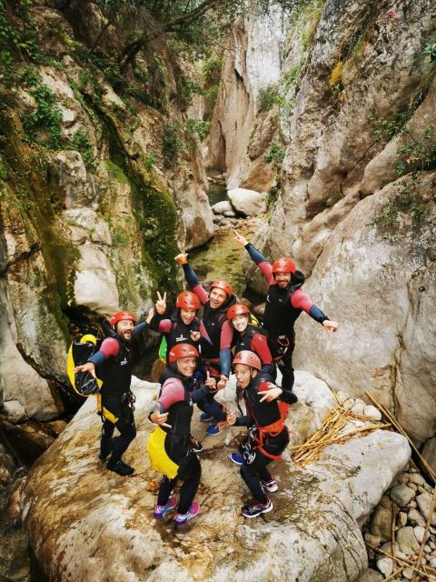bolulla-canyoning-in-estret-de-les-penyes