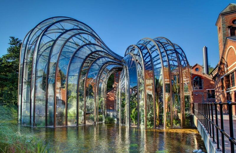 bombay-sapphire-gin-distillery-tour