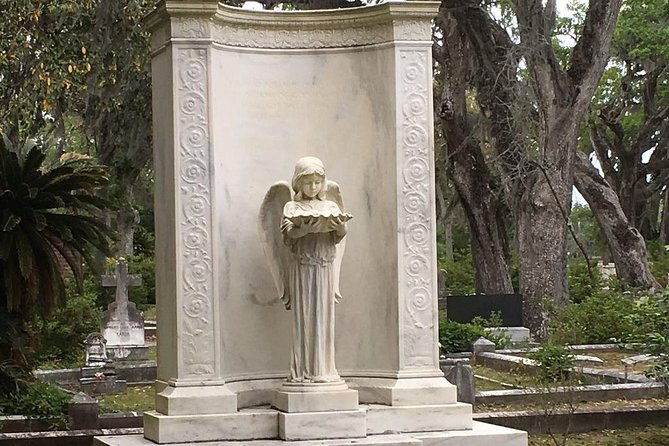 bonaventure-cemetery-walking-tour-with-transportation