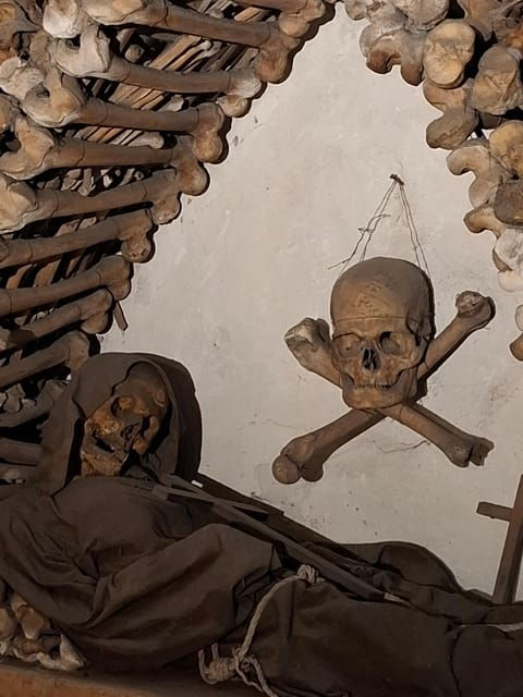 bone-crypts-s-clemente-english-tour-tickets-included