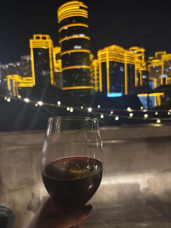 Bonifacio global city and Makati barhopping night life tour - Practical Details and Tips