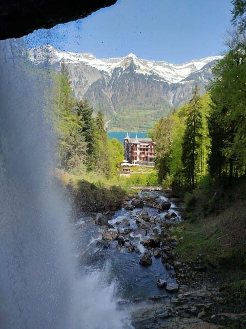 Bönigen: Lakeside Trail and Giessbach Waterfalls Hike - FAQs
