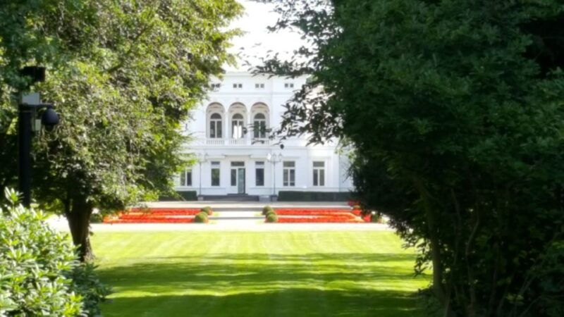 bonn-former-government-district-private-tour