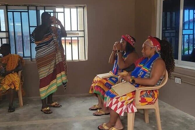 Bonwire Namimg Ceremony and Kente Tourist Center - Authentic Insights from Past Travelers