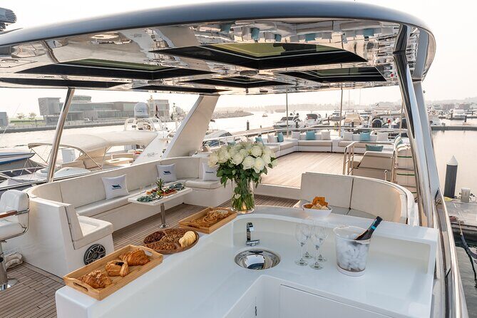 Book 3hr Luxury Yacht Rental Dubai - Get 1hr Free - An In-Depth Look at the Experience