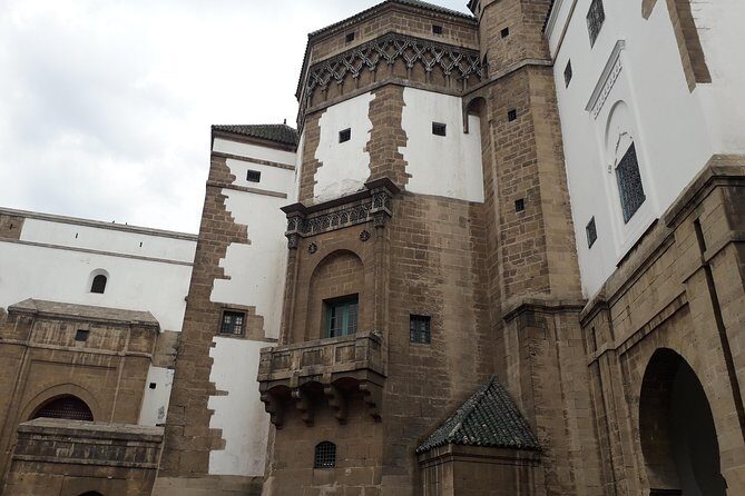 Book Van 8 Seats 10 Days Tour Around Morocco - FAQs