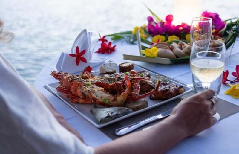 Bora Bora: Private Sunset Cruise Polynesian Motu Dinner - The Transition to the Motu Dinner