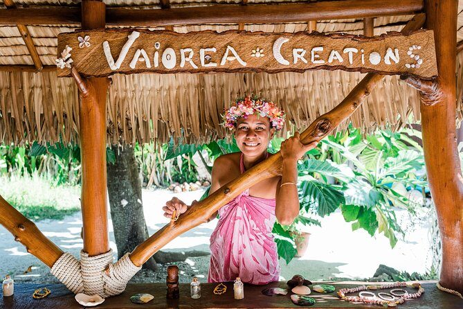 Bora Bora Snorkel Cruise by Polynesian Outrigger Canoe with BBQ Island Lunch - Frequently Asked Questions