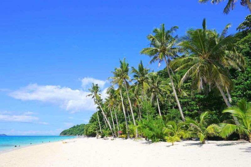 boracay-island-hopping-boat-tour-with-crystal-cove-entry