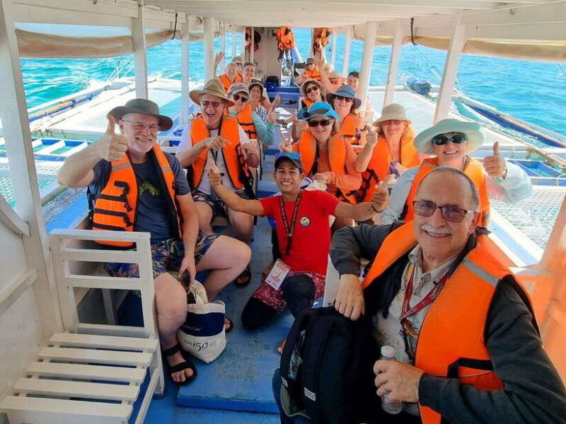 boracay-island-hopping-boat-tour-with-snorkel-and-scuba