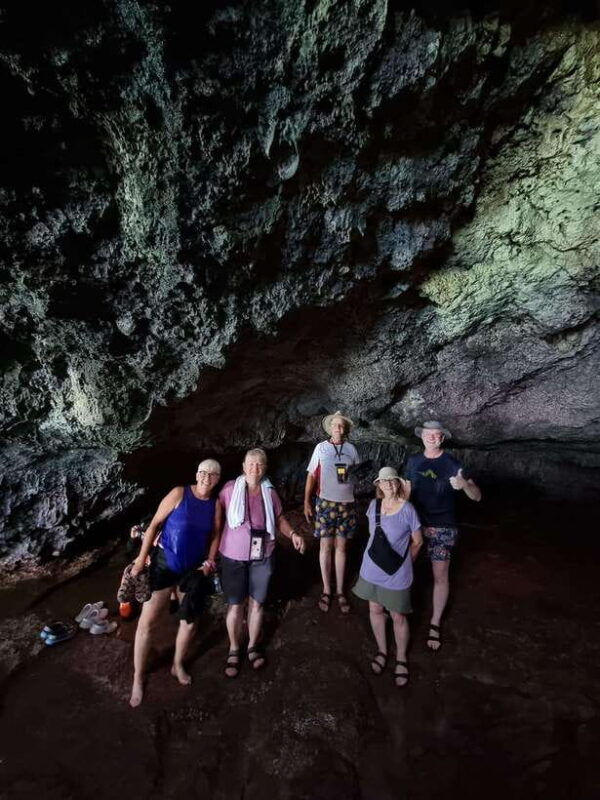 boracay-island-hopping-boat-tour-with-snorkel-and-scuba