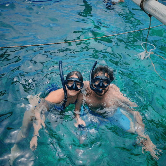 boracay-island-hopping-with-lunch-crystal-cove-snorkeling