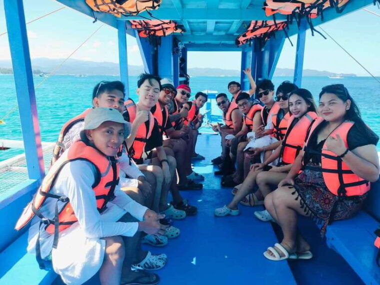 boracay-island-hopping-with-snorkeling-and-crystal-cove