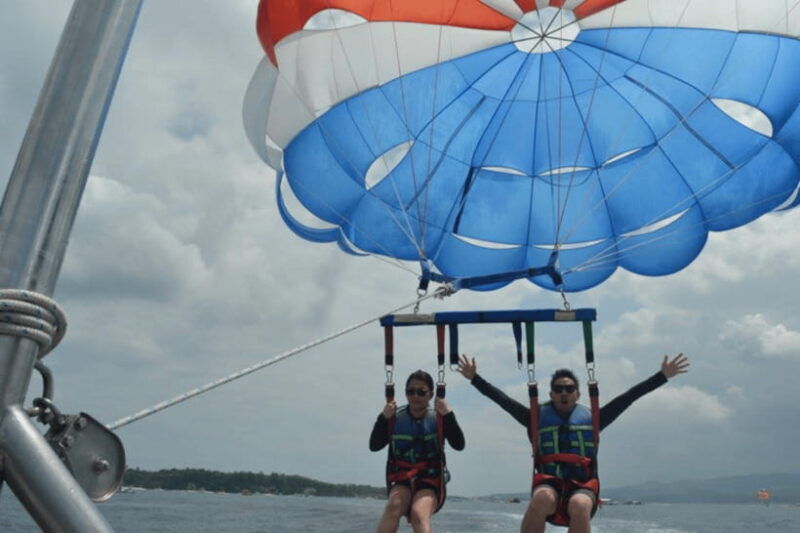 boracay-parasailing-experience