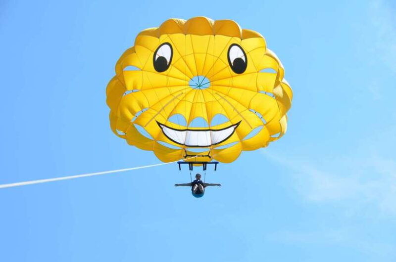 boracay-parasailing