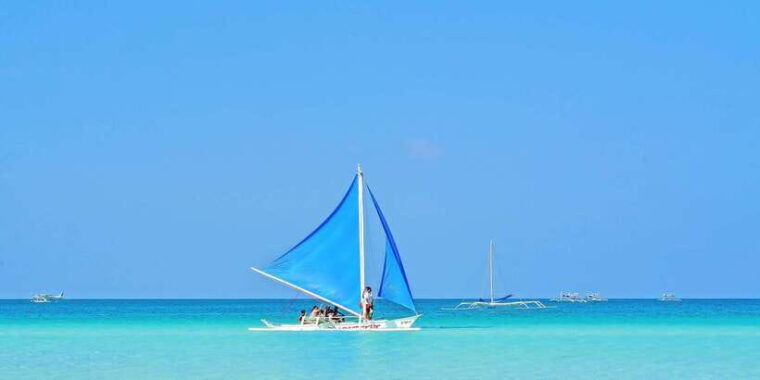 boracay-paraw-sailing-with-photos