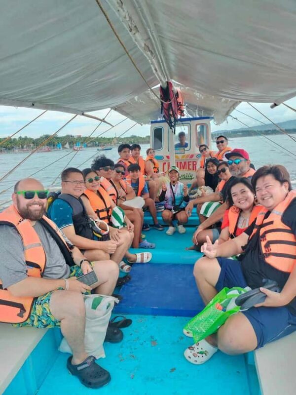 Boracay: Private Island Hopping Tour with Lunch & Kawa Bath - Who Is This Tour Best For?