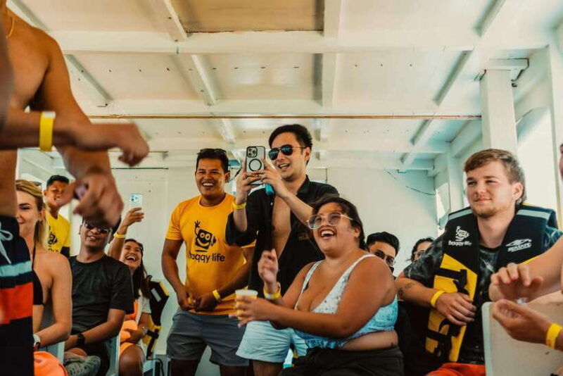 boracay-sunset-cruise-boat-party-by-haqqy-life