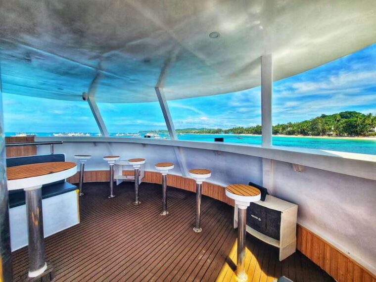 boracay-ultimate-party-cruise-aboard-the-andy-world-yacht