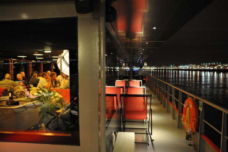 bordeaux-2-hour-river-dinner-cruise