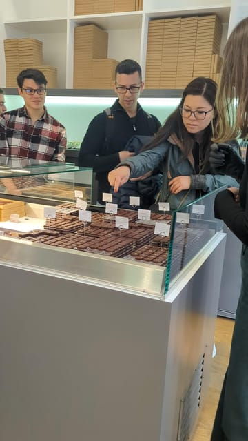bordeaux-afternoon-food-tour-with-local-delicacies