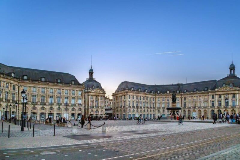 bordeaux-capture-the-most-photogenic-spots-with-a-local