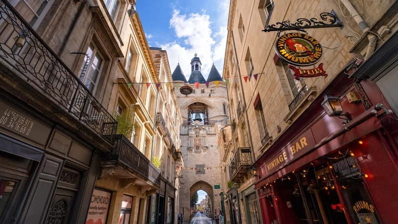 Bordeaux: Early Bird Small-Group Tour with Coffee & Pastry - Who Will Love This Tour?