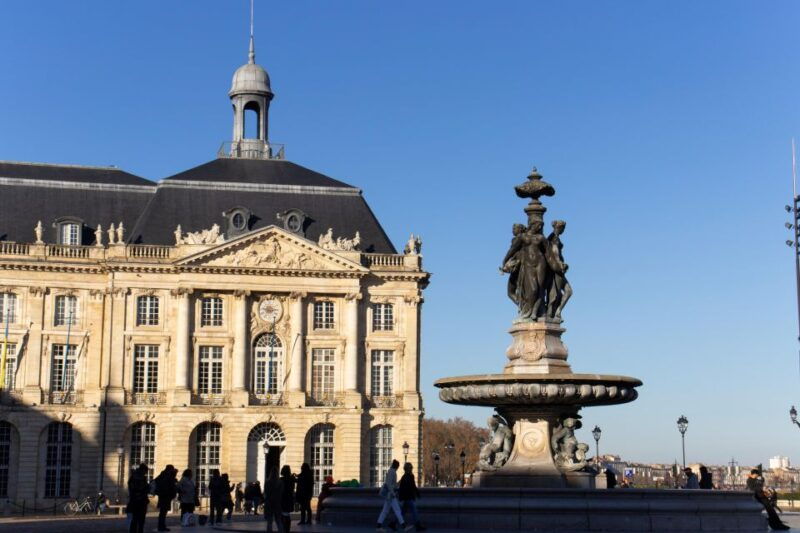 bordeaux-historic-and-gourmet-food-walking-tour