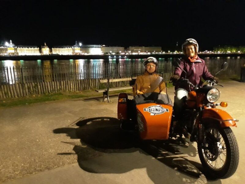 bordeaux-nighttime-sidecar-tour-with-wine-tasting