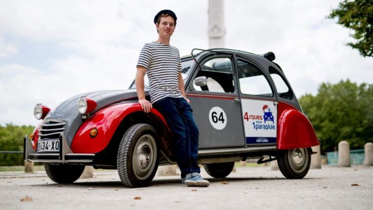 bordeaux-private-tour-in-a-citroen-2cv-3h