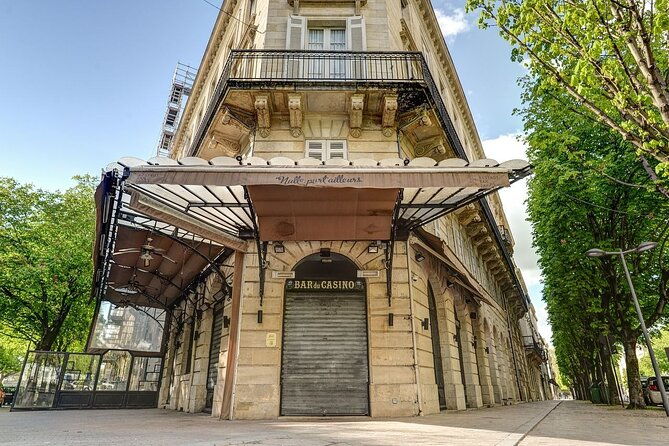 bordeaux-private-walking-tour-with-a-professional-guide