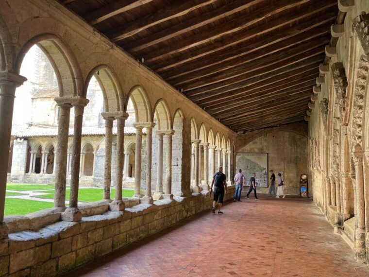 bordeaux-saint-emilion-wine-tour-in-a-small-group