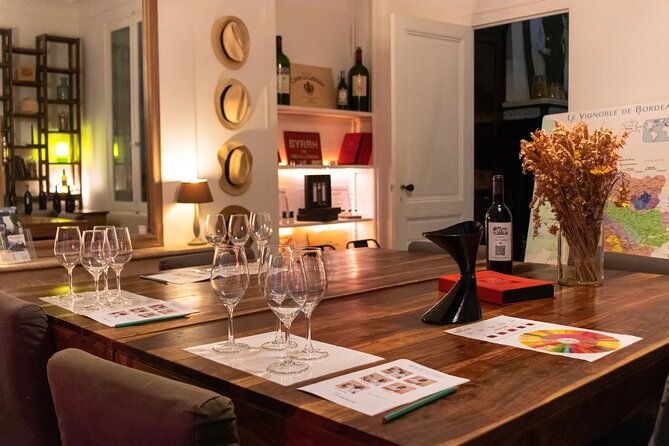 bordeaux-small-group-wine-tasting-class-morning-with-appetizer-plate