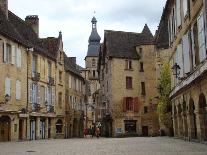 bordeaux-to-dordogne-castles-villages-private-tour