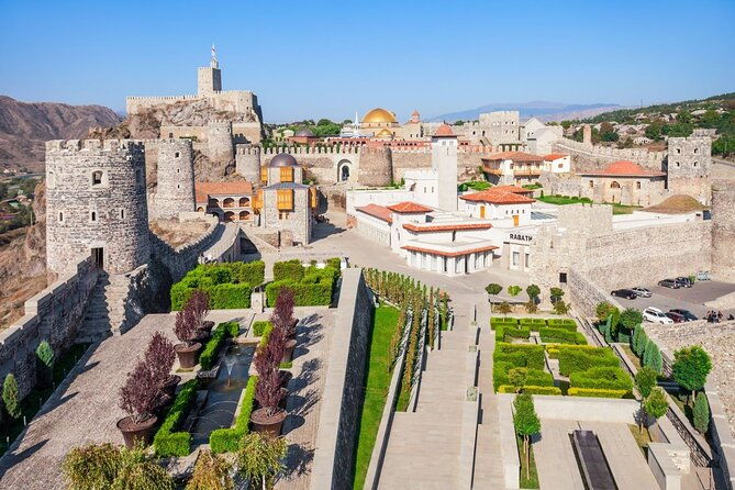 borjomi-rabati-and-vardzia-guided-day-trip