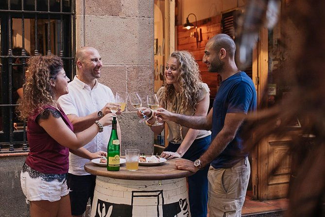 born-to-eat-gourmet-tapas-wine-small-group-tour-in-old-barcelona