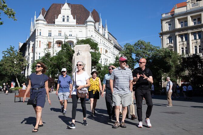 Born Under The Red Star - Communist tour with Coffee in a Retro Bar - Key Points