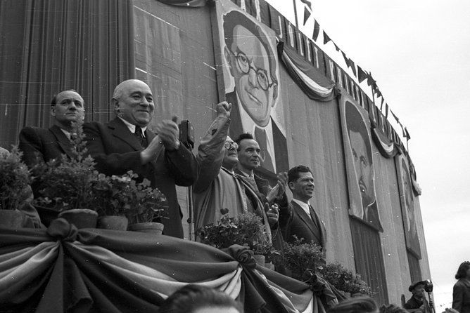 born-under-the-red-star-the-history-of-communism-in-hungary-private-tour