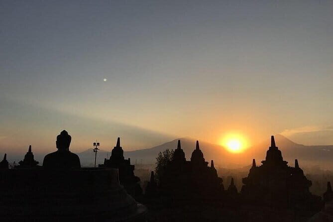 Borobudur and Prambanan private tour full day - FAQ