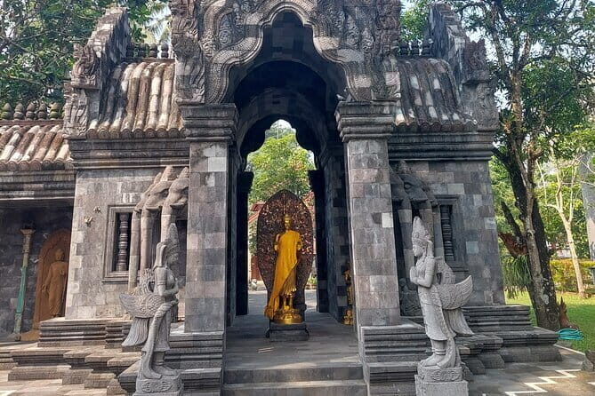 Borobudur and Prambanan Temple Private Tour from Yogyakarta - FAQ