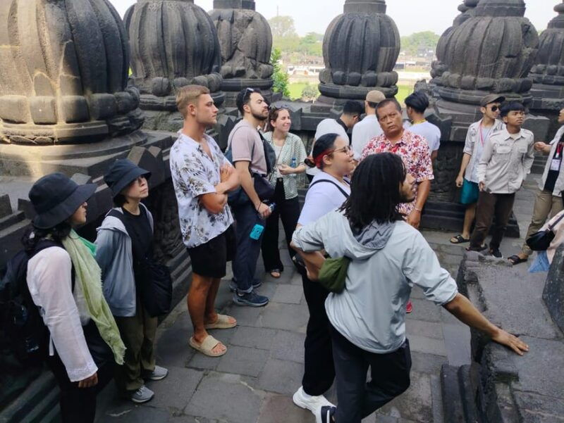borobudur-and-prambanan-tour