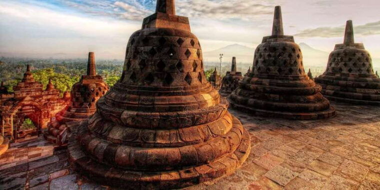 borobudur-climb-up-merapi-atv-and-prambanan-temple-tour