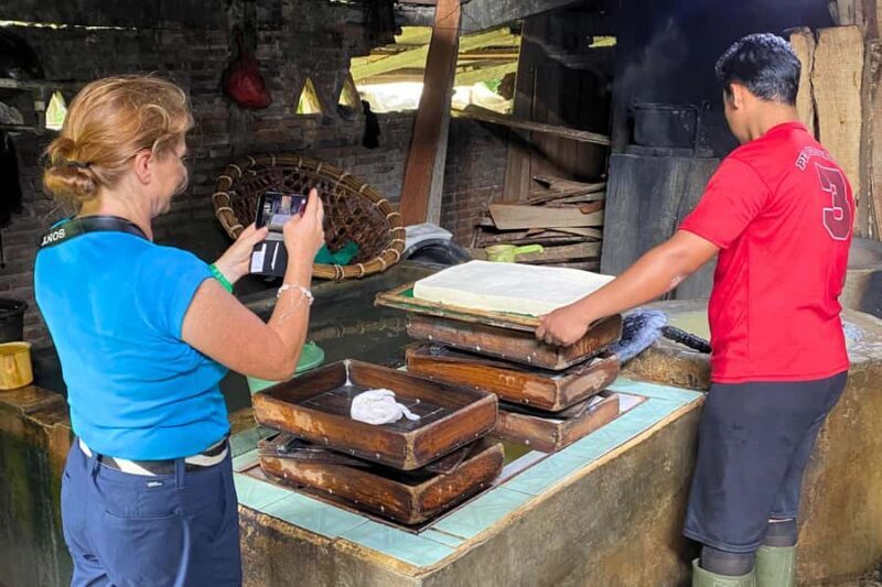 Borobudur: Cycling Tour and Explore Java Villages - Key Points