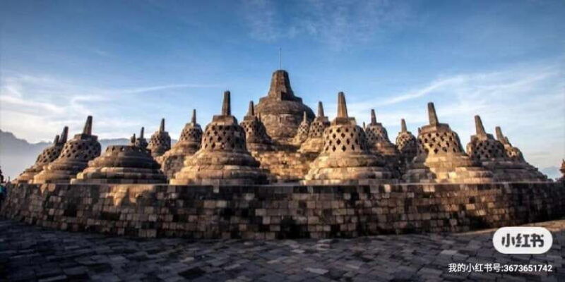 borobudur-prambanan-temple-tour