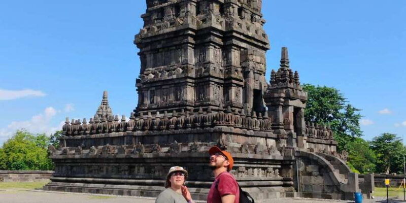 borobudur-prambanan-temple-tour