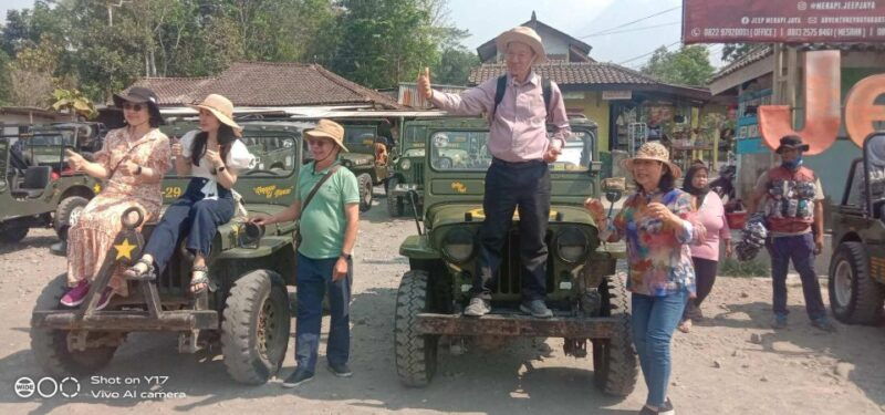 borobudur-prambanan-temple-volcano-merapi-tour