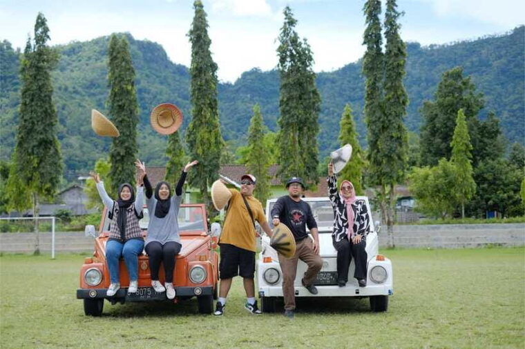 borobudur-private-volkswagen-thing-countryside-safari