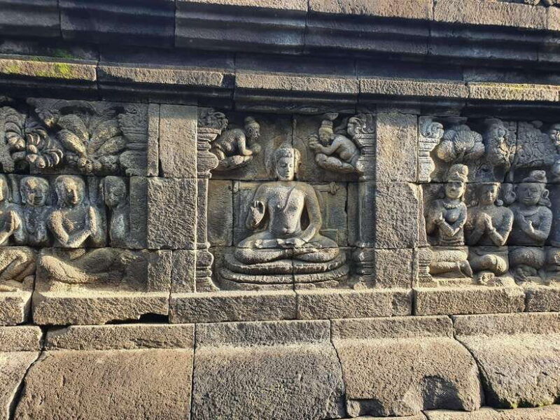 borobudur-real-half-day-tour-no-hidden-cost