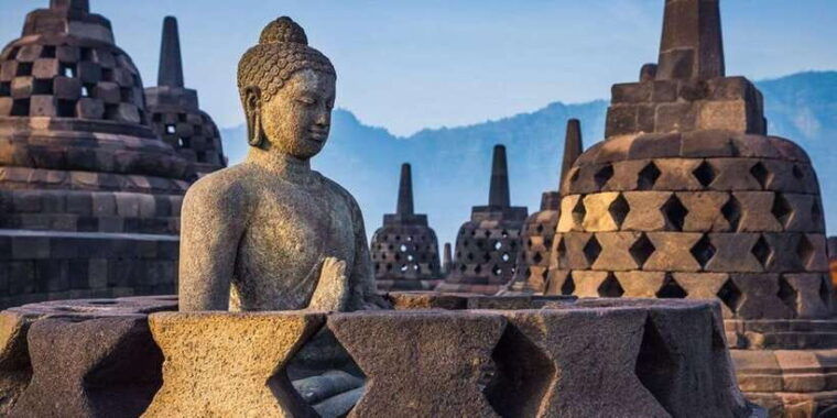 borobudur-sunrise-and-prambanan-tour-from-yogyakarta